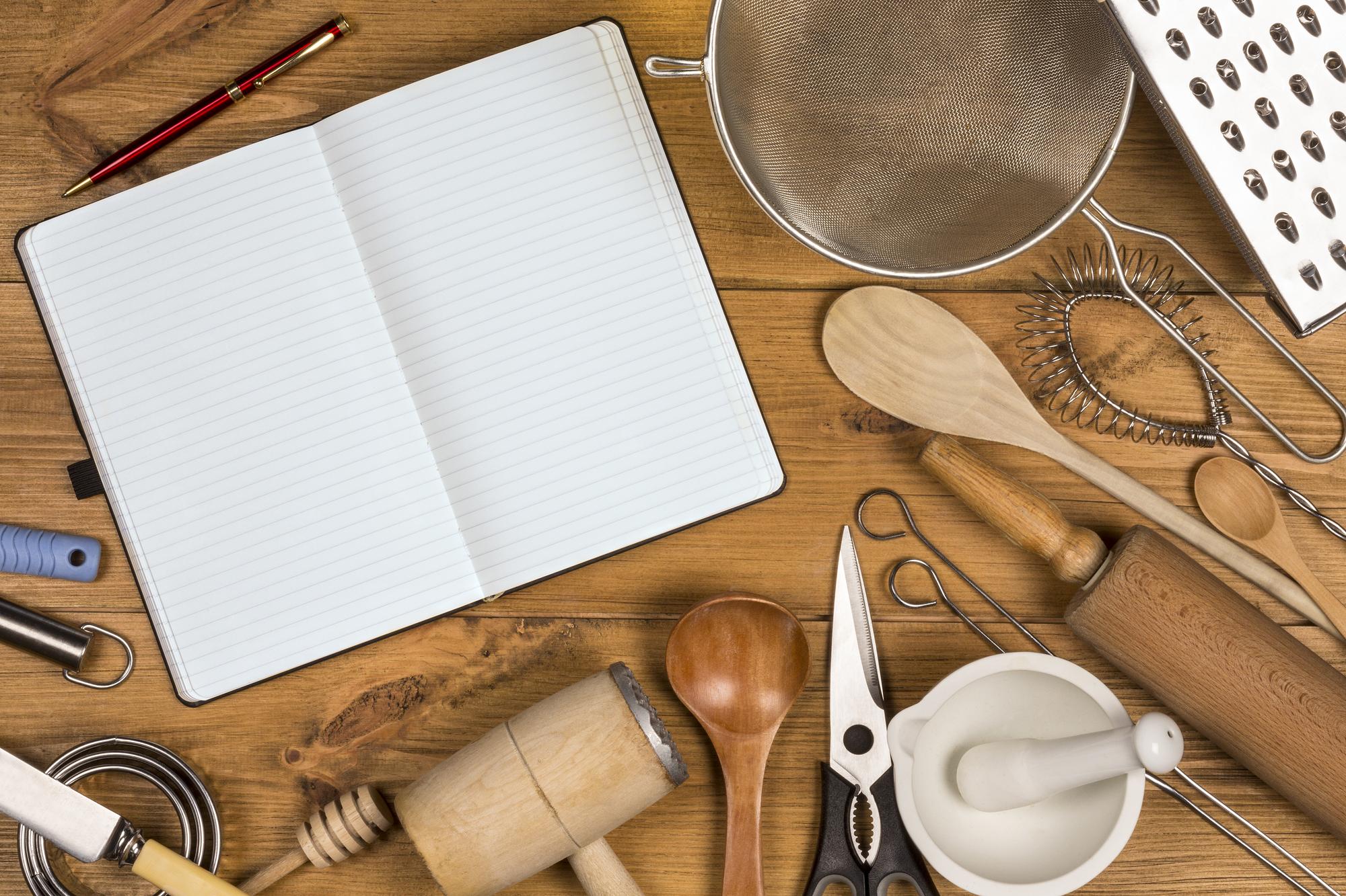 Workshop table with ingredients and notebooks
